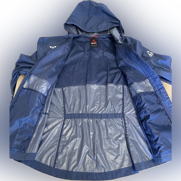 XL Women’s packable vented, hooded windbreaker jacket NWOT - Picture 2 of 14